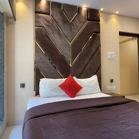 Osi Apartments Bandra West Mumbai Ngoại thất bức ảnh
