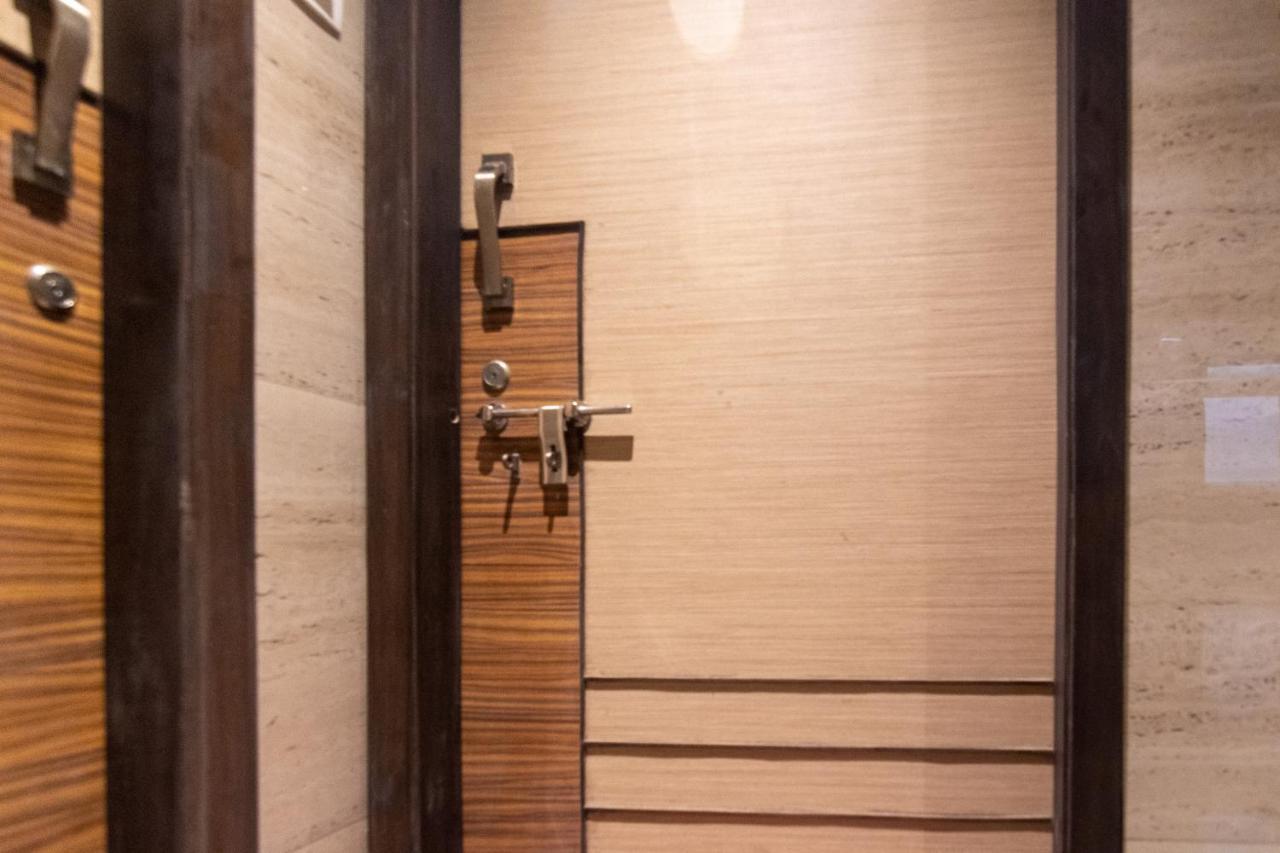 Osi Apartments Bandra West Mumbai Ngoại thất bức ảnh